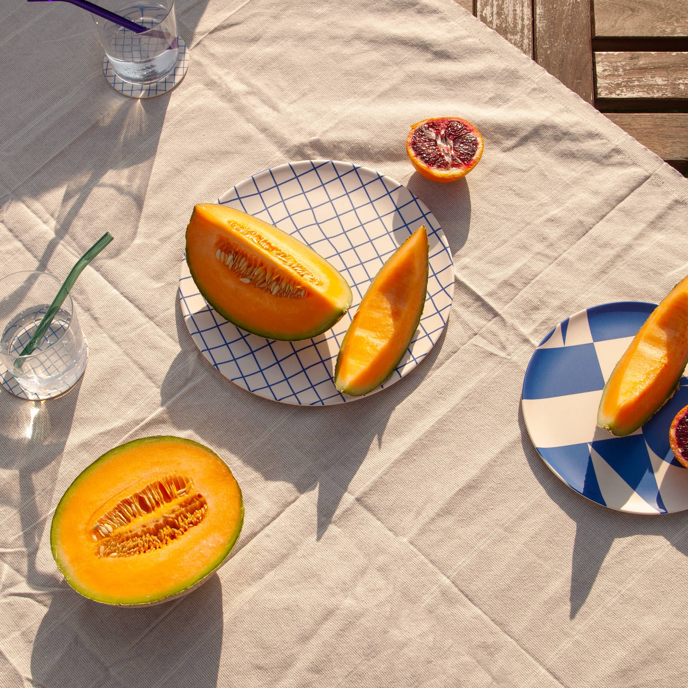 Poketo Bamboo Dinner Plates, set of 4 reusable bamboo fiber plates. Eco-friendly, durable, and dishwasher safe.