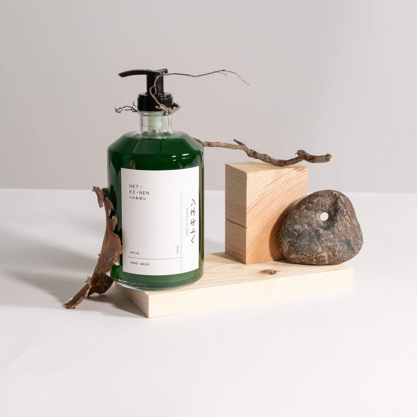 hetkinen-metsa-hand-wash-2.jpg