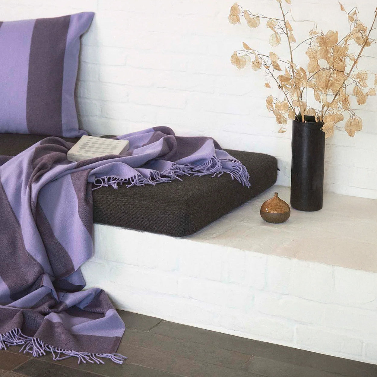 Stilleben Sweater Polychrome Throw in purple and lavender 100% wool, bold striped throw woven by Silkeborg Uldspinderi.