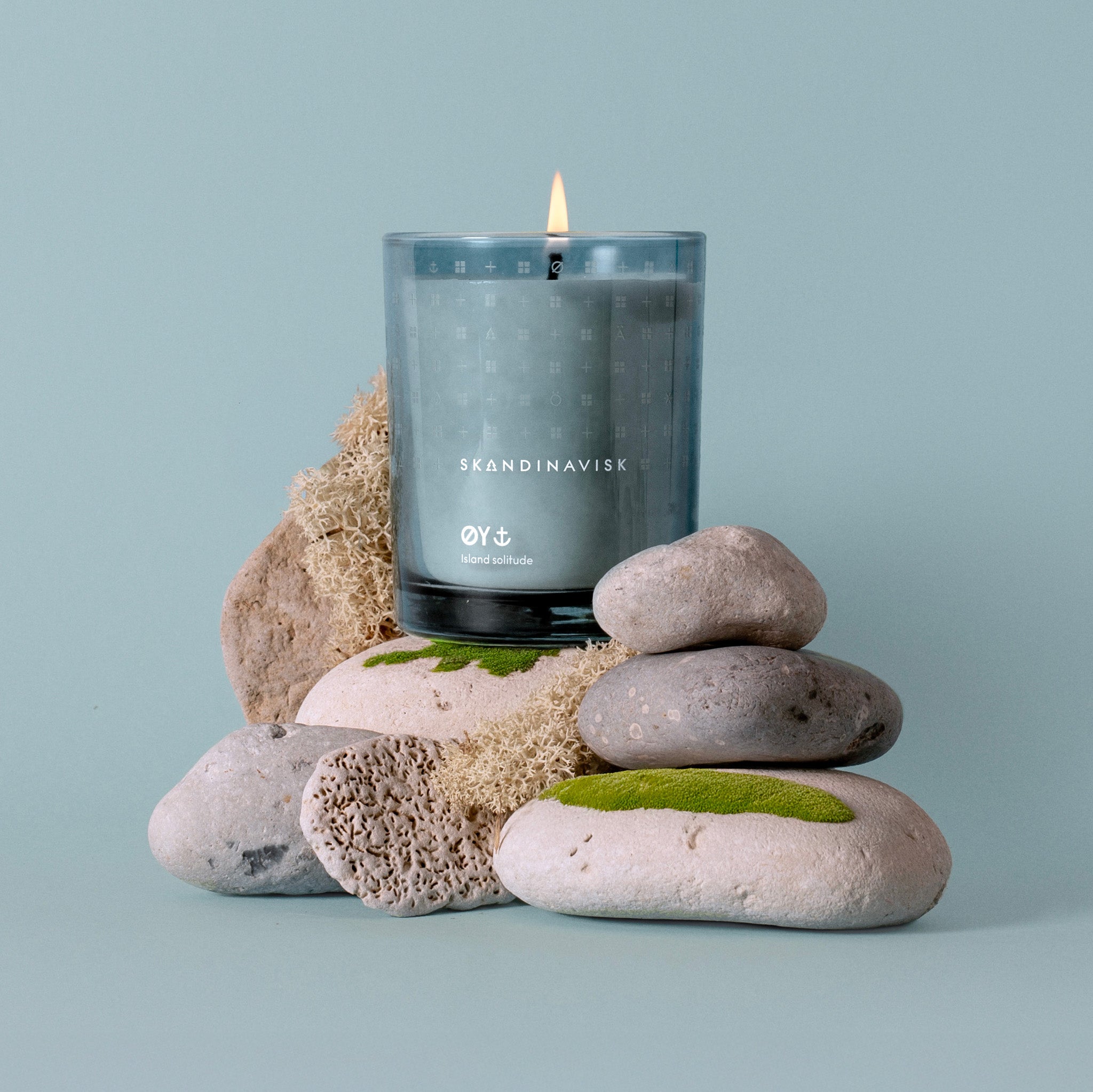 Øy Scented Candle