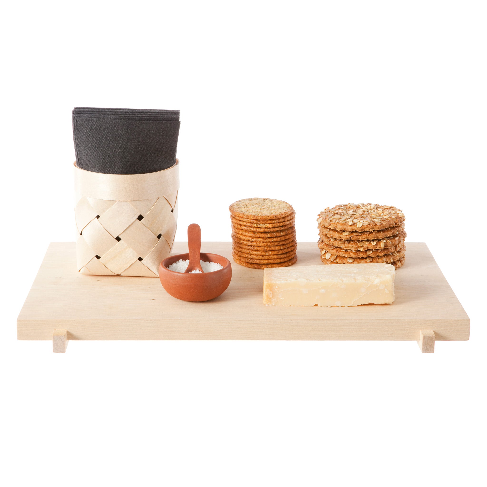 Verso Design ILMA Serving Tray in sustainably sourced birch, handcrafted in Finland. 22 × 40 cm Nordic tray that doubles as a cutting board, made to last.