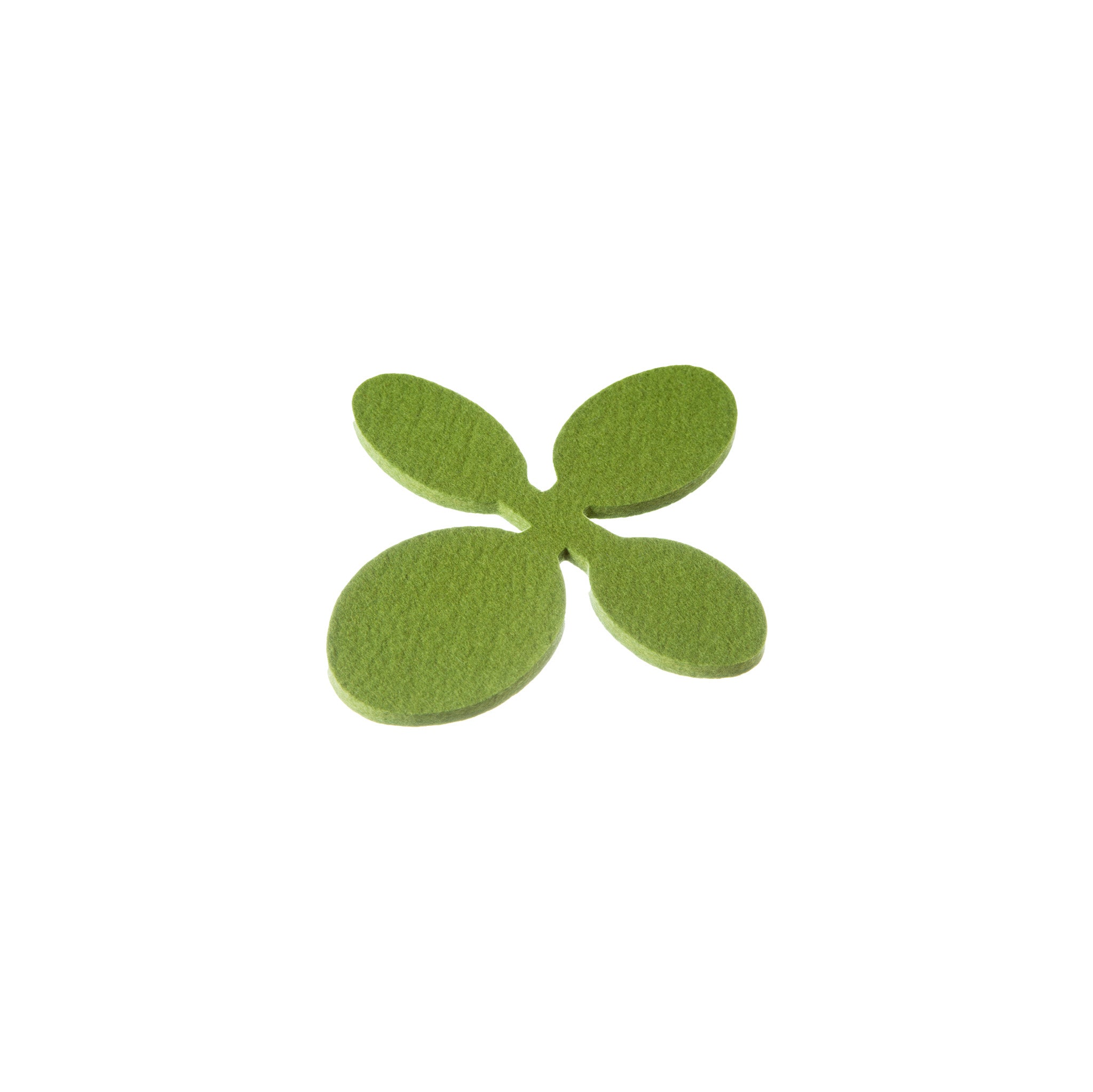 Verso Design PAPU Small Trivet in wool felt, leaf-inspired design in grey, green, or silver. Made in Finland.