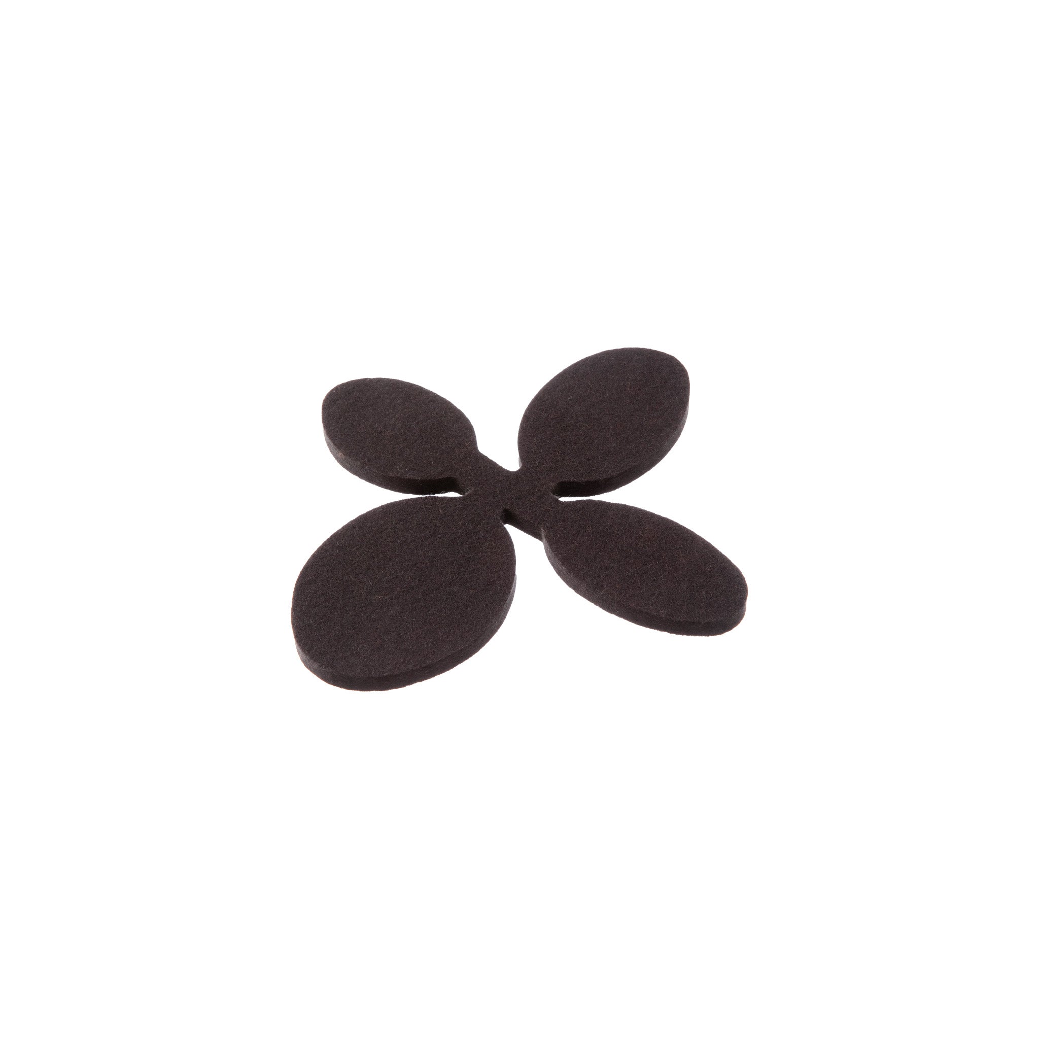 Verso Design PAPU Small Trivet in wool felt, leaf-inspired design in grey, green, or silver. Made in Finland.